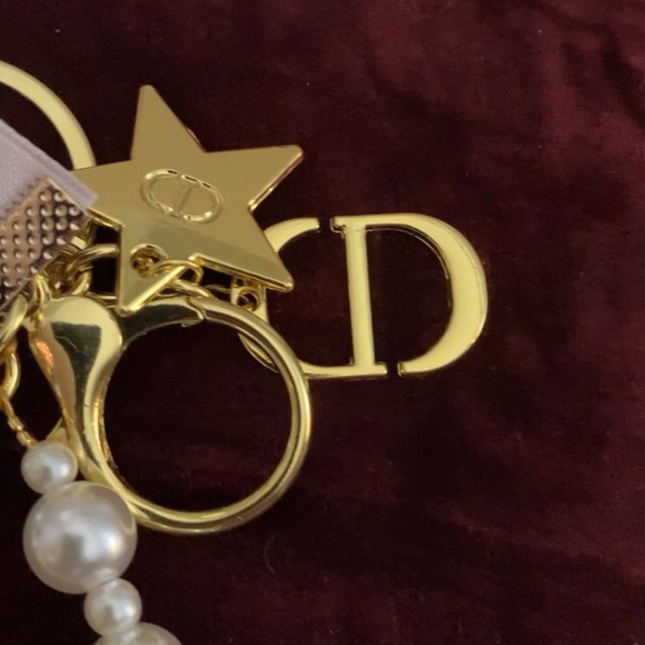 Dior White Pearl key chain/ bag charm  with Gold Charms with Dior box NIB - Picture 4 of 7